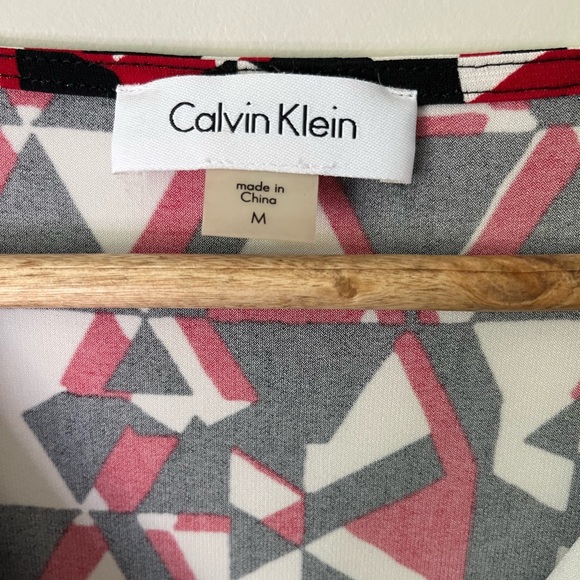 Calvin Klein Women’s Sleeveless Top - Picture 4 of 6